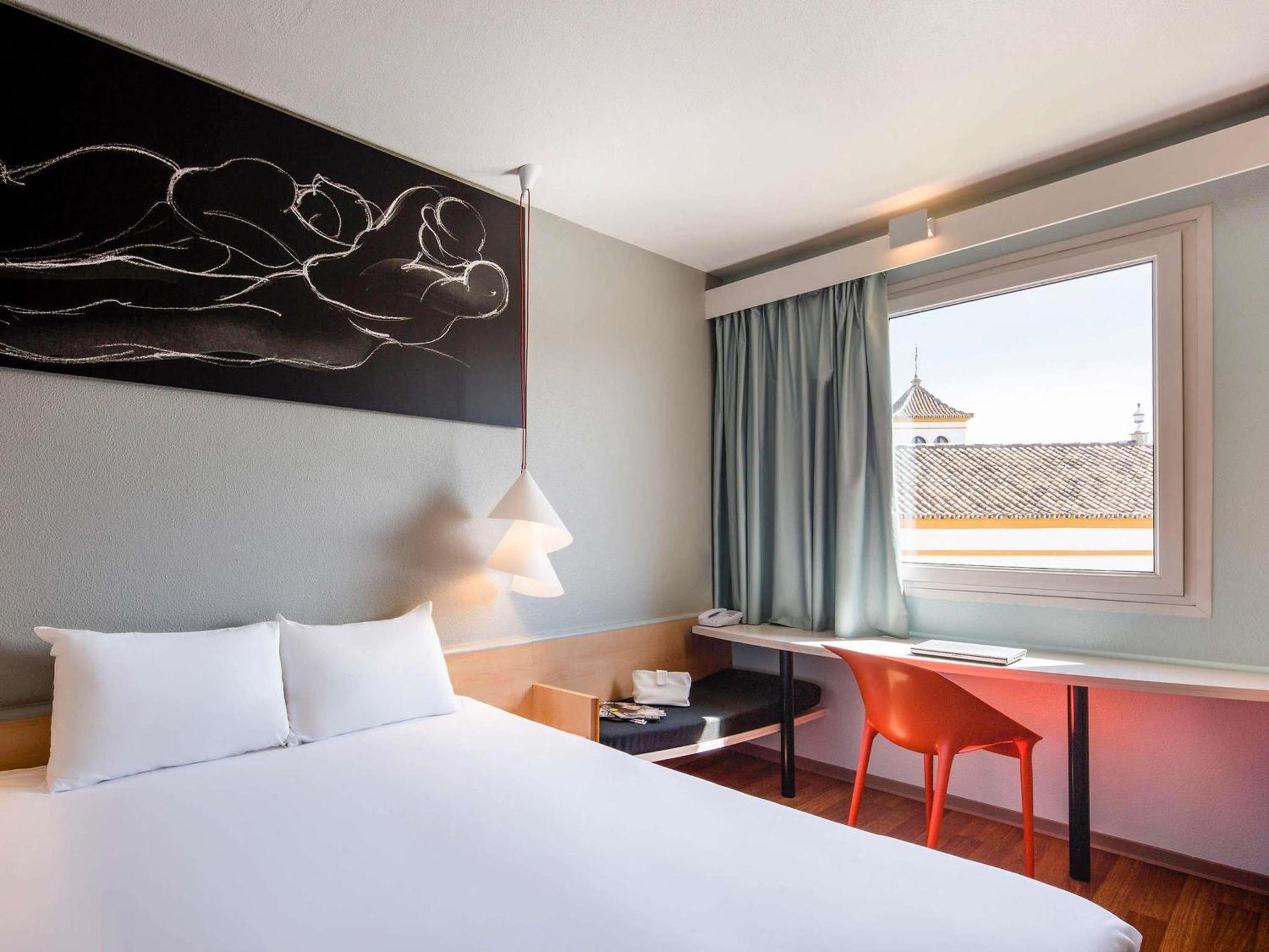 Ibis Hotel